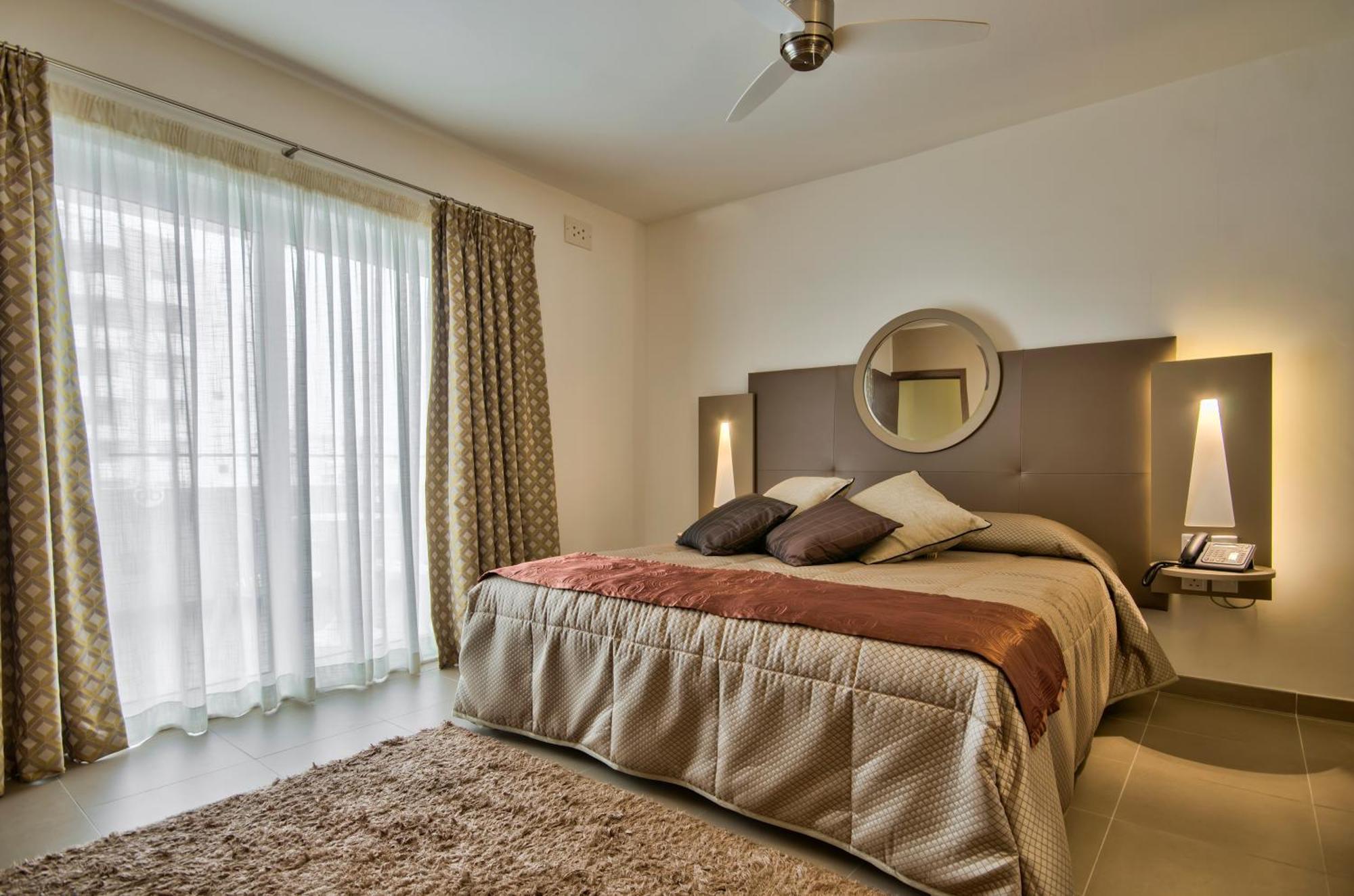 Deluxe Double Room Balcony Sea View Executive Lounge access